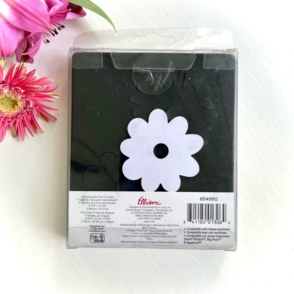 NEW Sizzix Flower Layers Die Cut 3 Paper Crafts Card Design DIY Art Projects